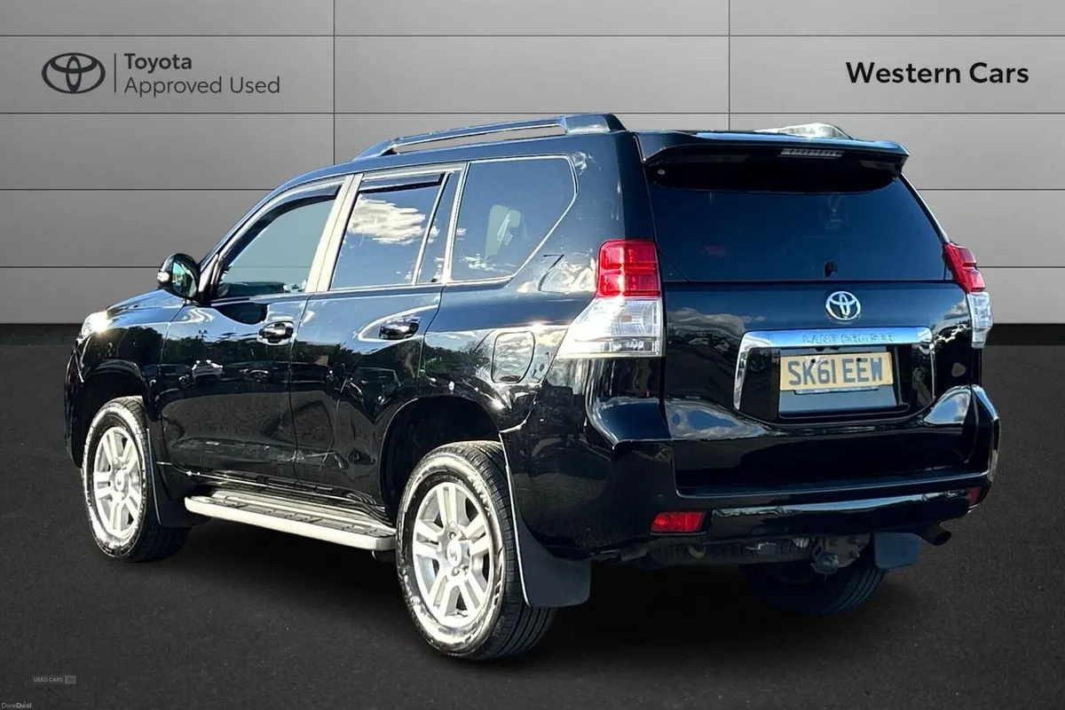 Toyota Land Cruiser 3.0 D-4D LC4 SUV 5dr Diesel Au - Image 4
