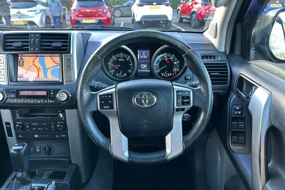 Toyota Land Cruiser 3.0 D-4D LC4 SUV 5dr Diesel Au - Image 6