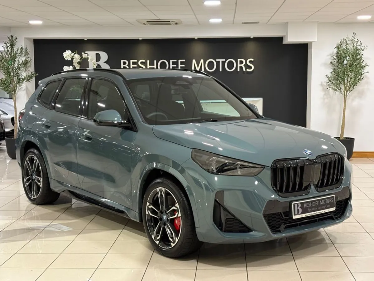 BMW X1 25e M-SPORT PRO X-DRIVE=HUGE SPEC//LOW MILE - Image 1