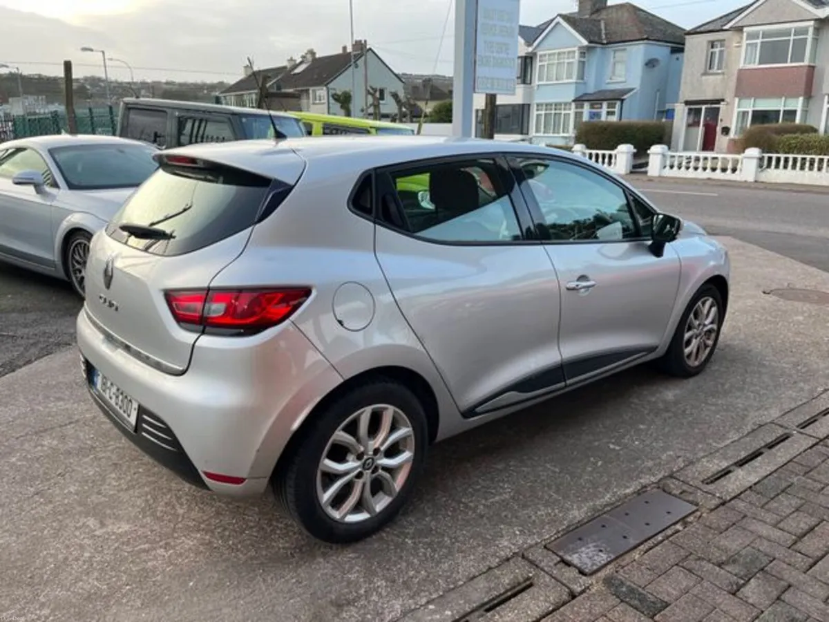 Renault Clio Dynamique NAV 1.2 Petr 4DR - Image 3