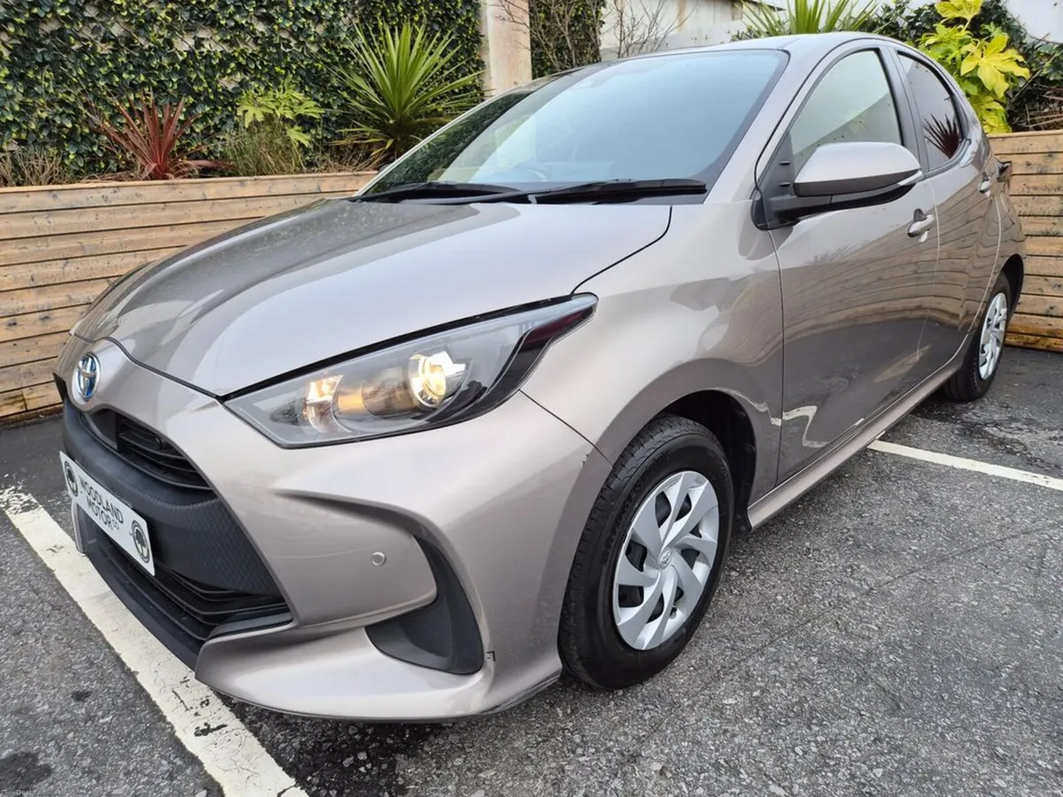 Toyota Yaris 1.5 HYBRID / X SPEC / TAX €160 ( 212 - Image 3