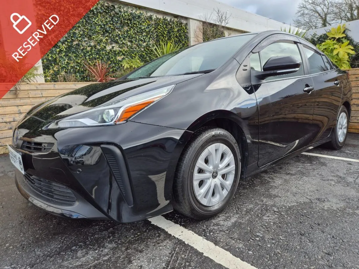 Toyota Prius 1.8 HYBRID / S / LOW MILEAGE / TAX €1 - Image 1