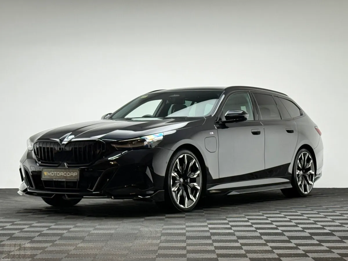 BMW 5-Series 530E M SPORT TOURING - Image 3