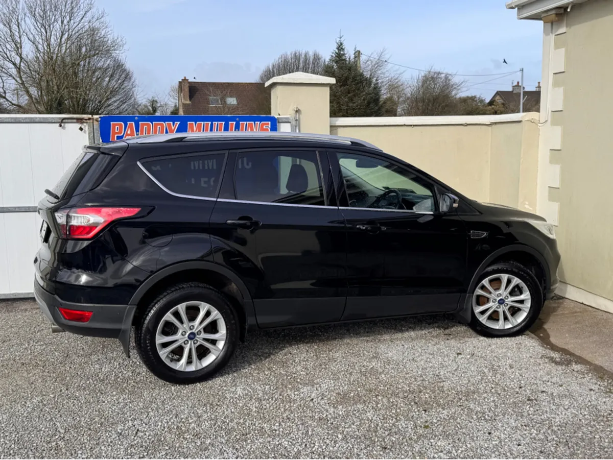 Ford Kuga TITANIUM 1.5 TDCI 120PS 4DR MAN - Image 4
