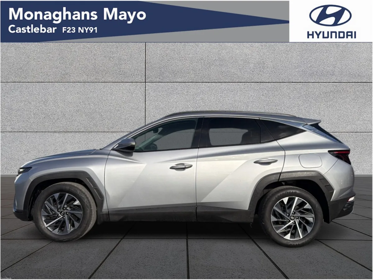 Hyundai Tucson EXECUTIVE PLUS 1.6 DIESEL 5DR - Image 6