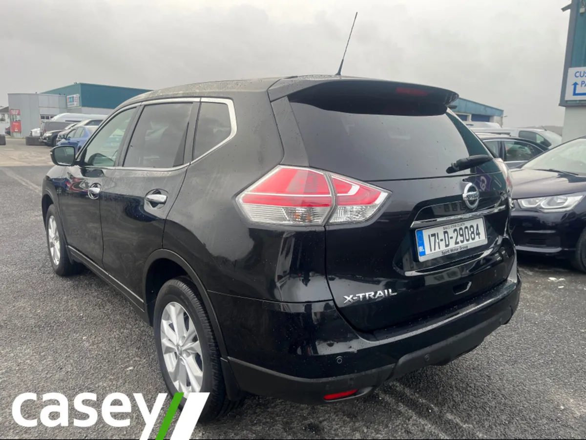 Nissan X-Trail 1.6 DSL SV CVT 5 SEAT E6 4DR A - Image 2