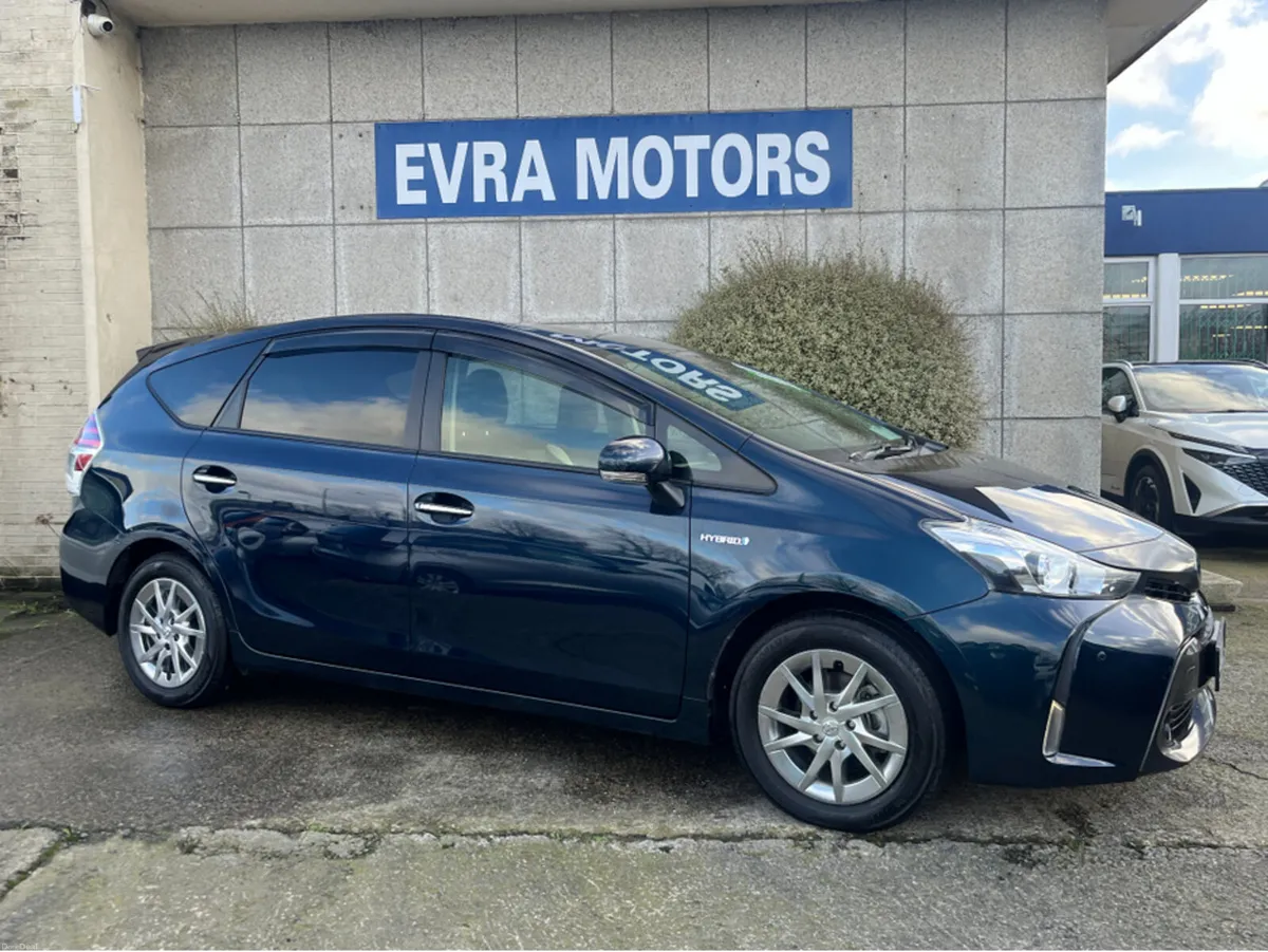 Toyota Prius 7 SEATER AUTOMATIC HYBRID 1.8 PETROL - Image 3