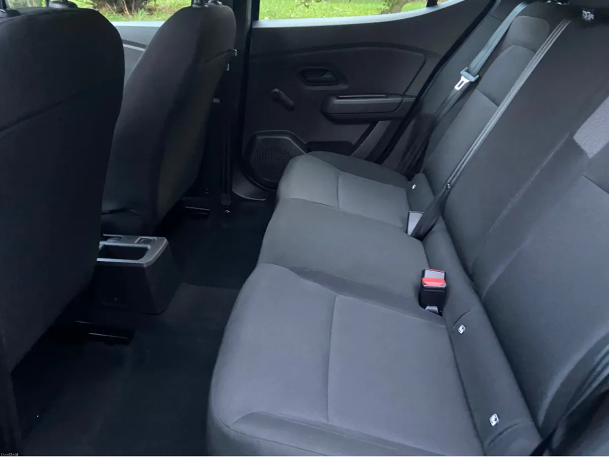 Dacia Sandero ESSENTIAL TCE 90**//**WARRANTY**//** - Image 6