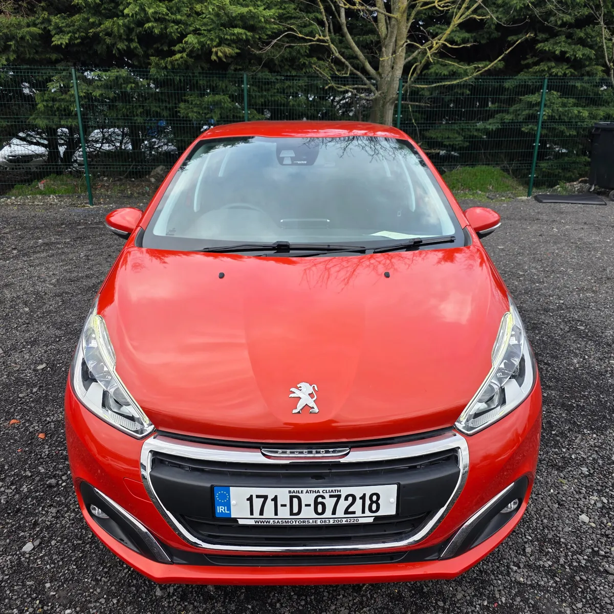 Peugeot 208 Automatic 2017 Low Miles - Image 3