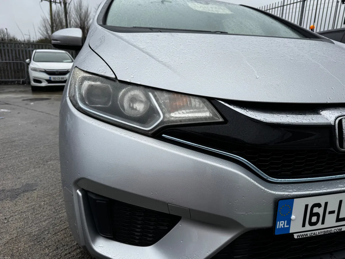 Honda FIt hybrid 1.5 - Image 2