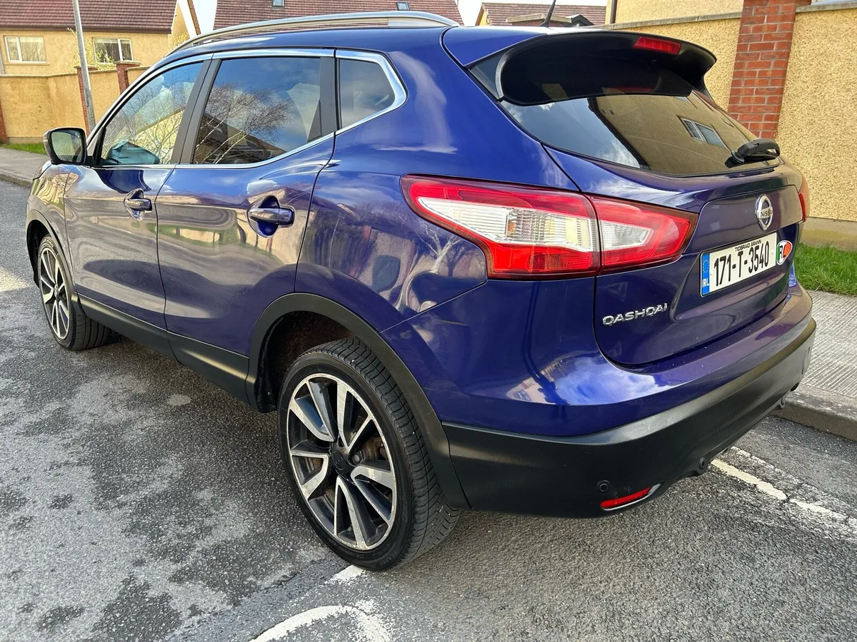 Nissan qashqai Tekna 2017 4x4 - Image 2