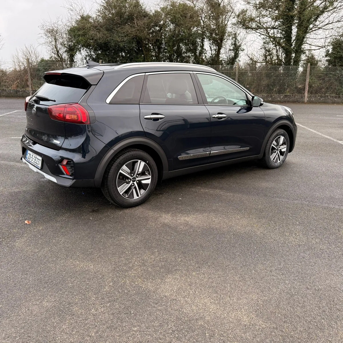 Kia Niro LOW Mileage 1 owner - Image 4