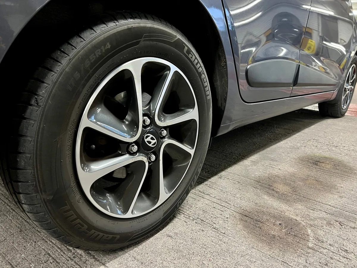 Hyundai i10 Deluxe (<60,000Kms) - Image 4