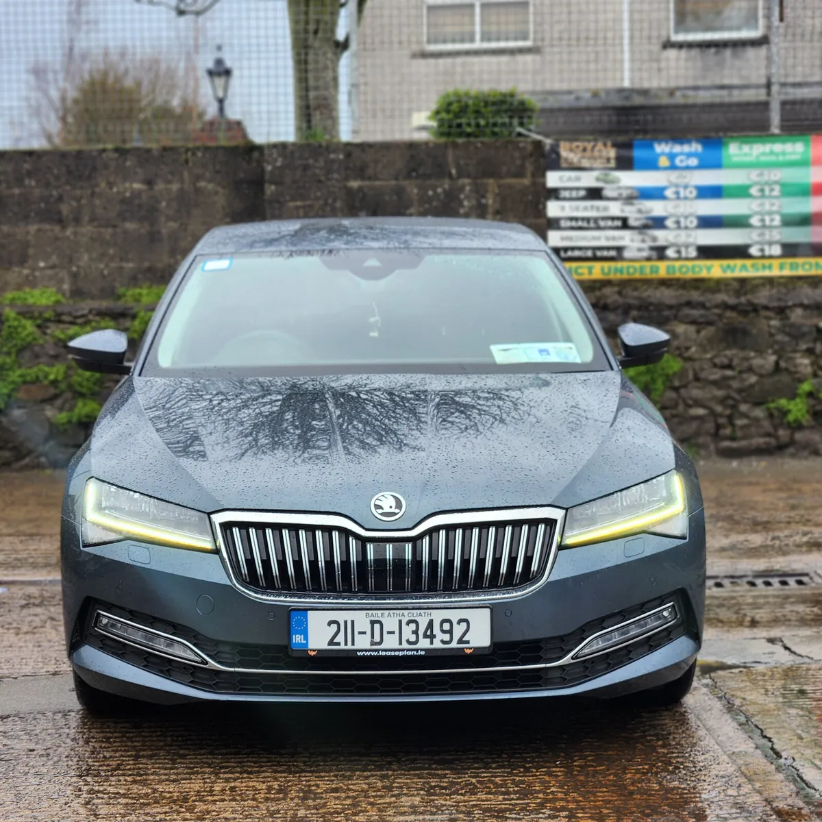 2021 Skoda Superb Automatic - Image 2