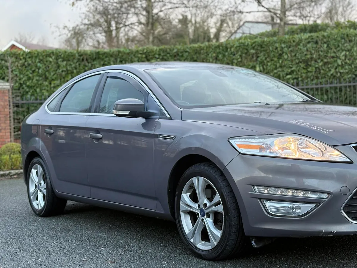 2013 Ford Mondeo Titanium X Diesel - Image 2