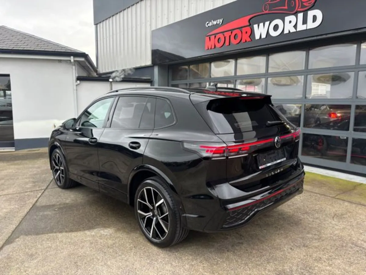 Volkswagen Tiguan R-LINE E TSI DSG - Image 2