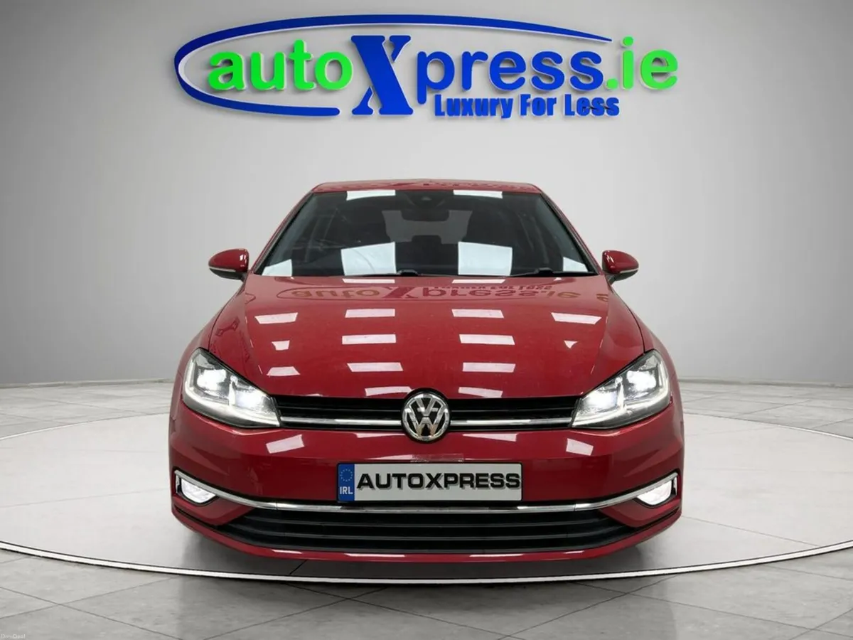 Volkswagen Golf 1.4 TSI Automatic, Reversing camer - Image 3