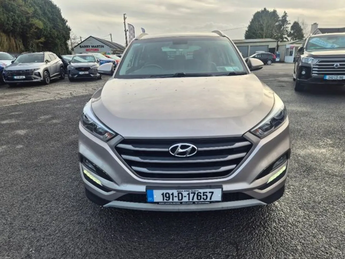 Hyundai Tucson Executive 1.6crdi SE 5DR (New Alloy - Image 2