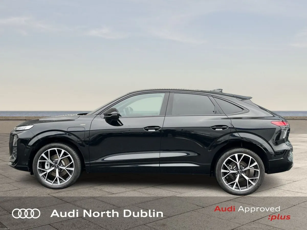 Audi Q3 SOLD! SB E-HYBRID 270 HP S LINE - Image 4