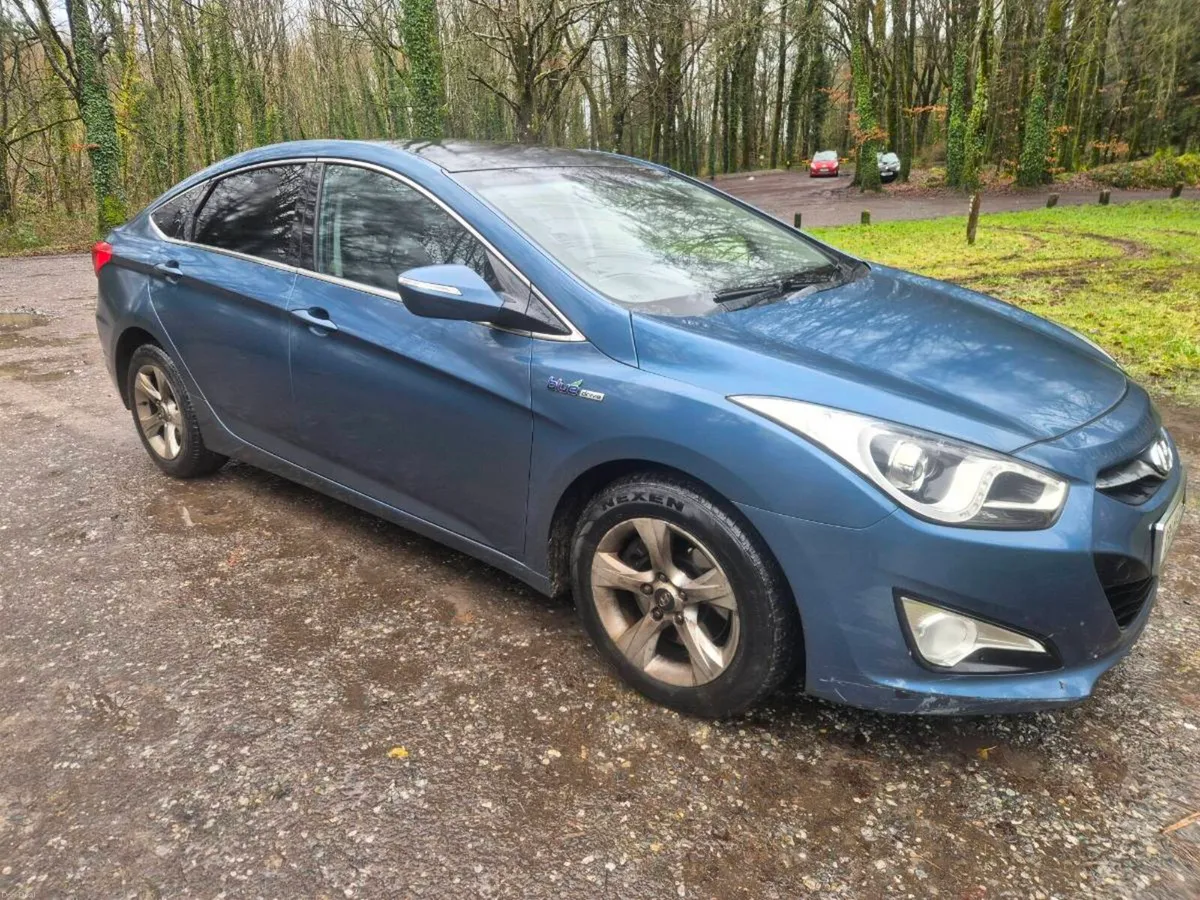13 Hyundai i40 - Image 3