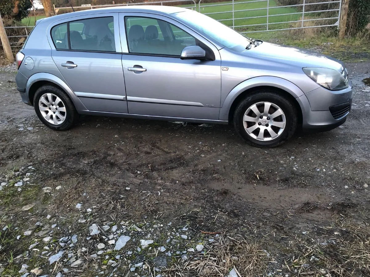 Opel Astra 2005 - Image 1