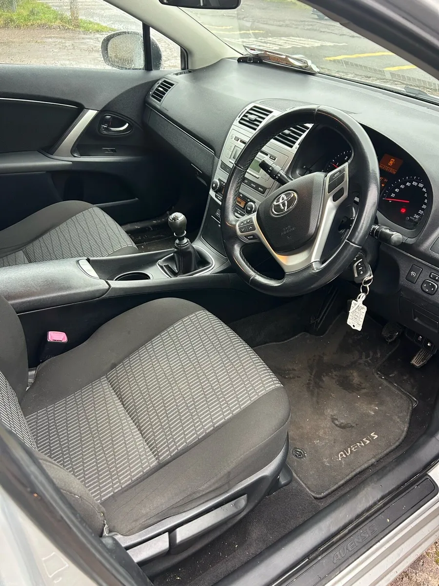 Avensis - Image 4