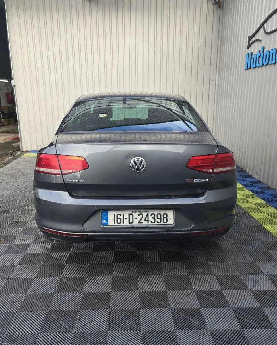 2016Volkswagen Passat 1.6 TDI 120HP Comfortline - Image 4