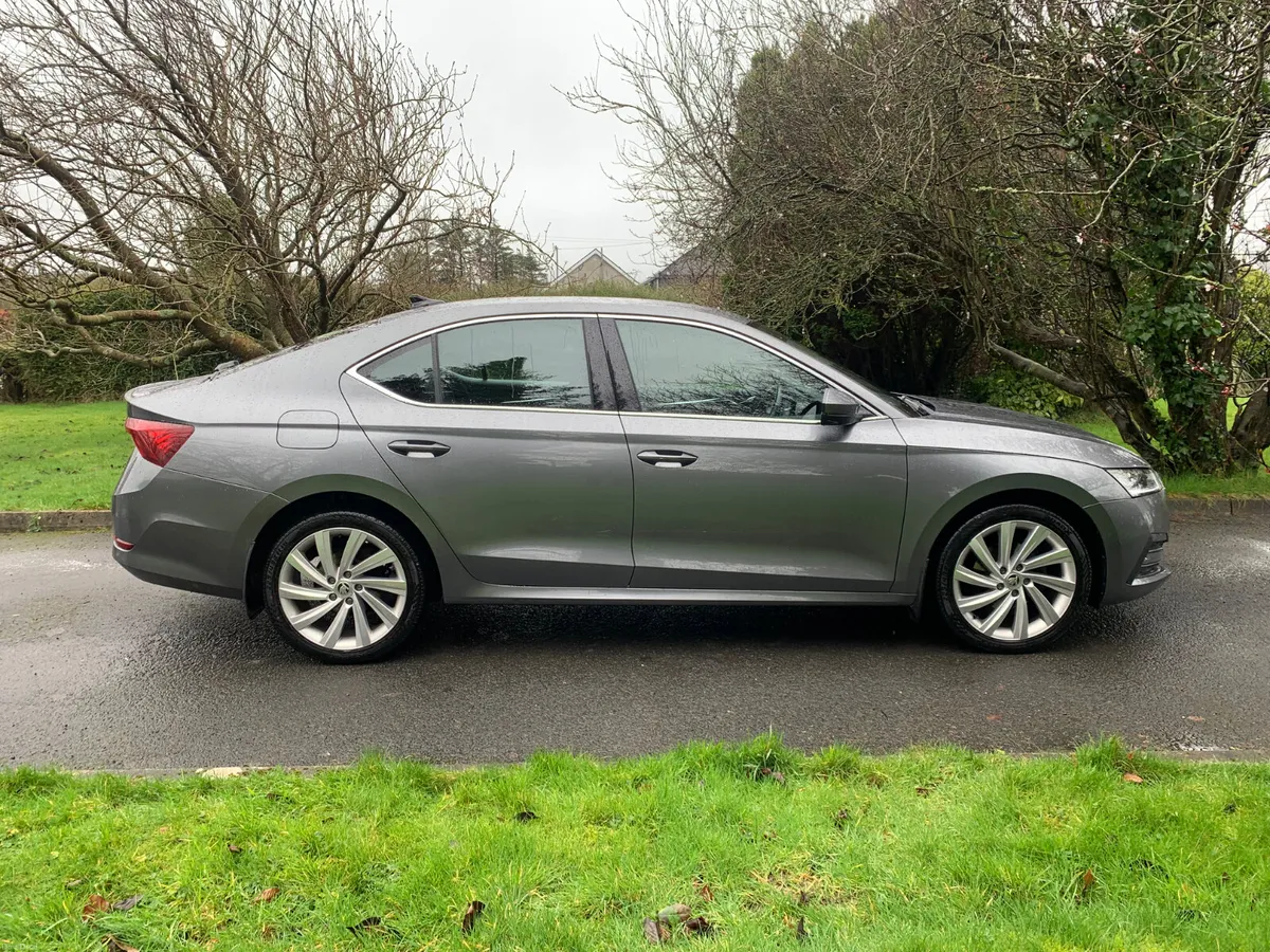 Skoda Octavia 2022 2.0 Tdi STYLE - Image 1