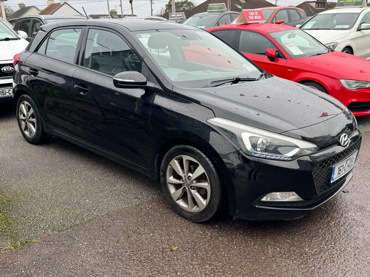Hyundai i20 Deluxe Ideal starter car - Image 1