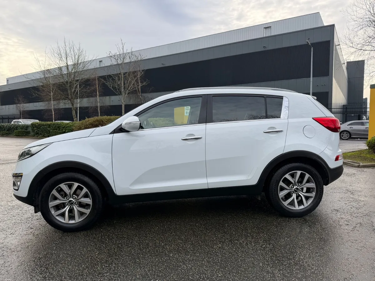 Kia Sportage 1.7 CRDI Platinum High spec - Image 3