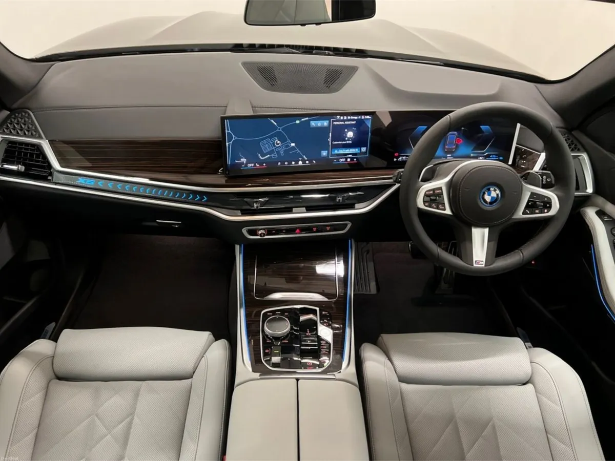 BMW X5 xDrive50e M Sport PRO / COMFORT / PAN ROOF - Image 4