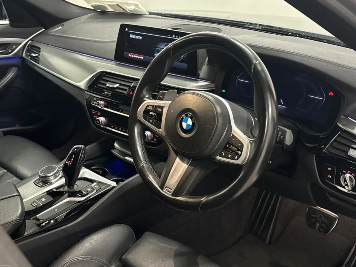 BMW 5-Series 520D M Sport Auto xDrive TOURING - Image 6