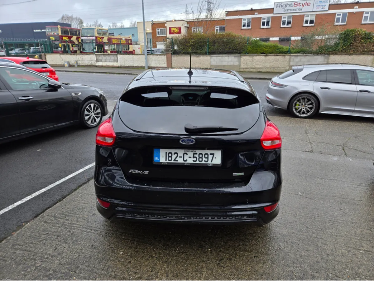 Ford Focus 1.0 ECOBOOST ST-LINE 140 140PS 5DR T ST - Image 3