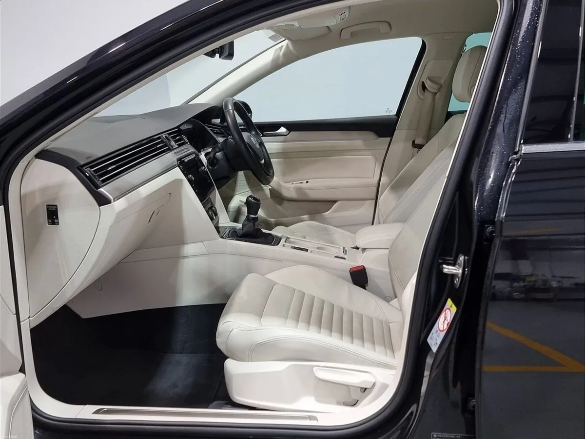 Volkswagen Passat ** HIGHLINE ** 2.0 TDI ** 150HP - Image 4