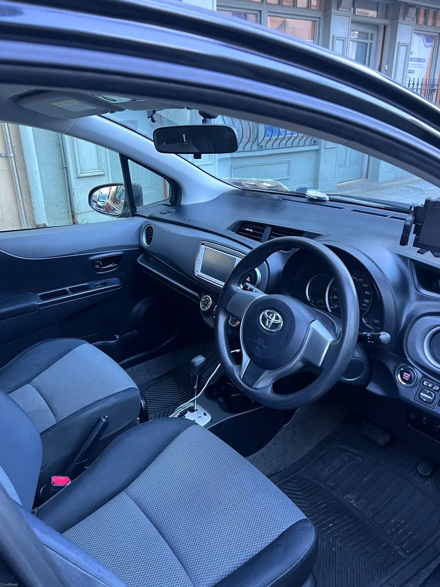 Toyota Vits - Image 1