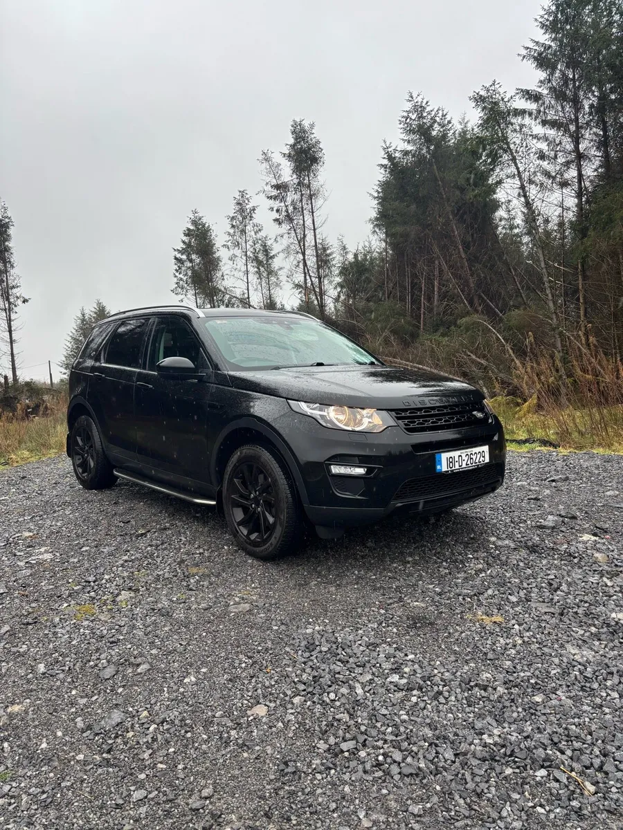 Discovery Sport - Image 1
