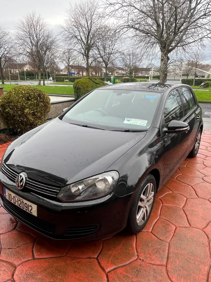 Volkswagen Golf 1.6 TDI 2010 - Image 1