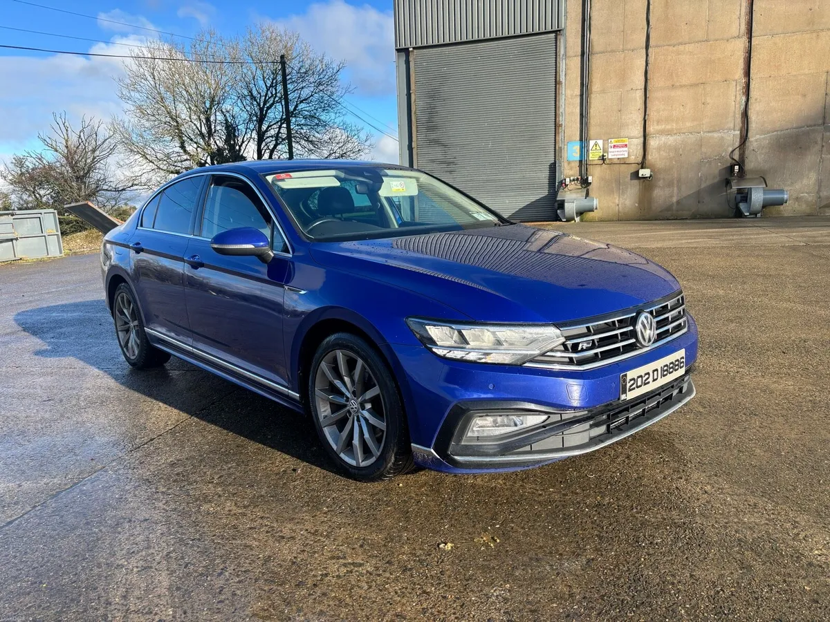 Volkswagen Passat - Image 1