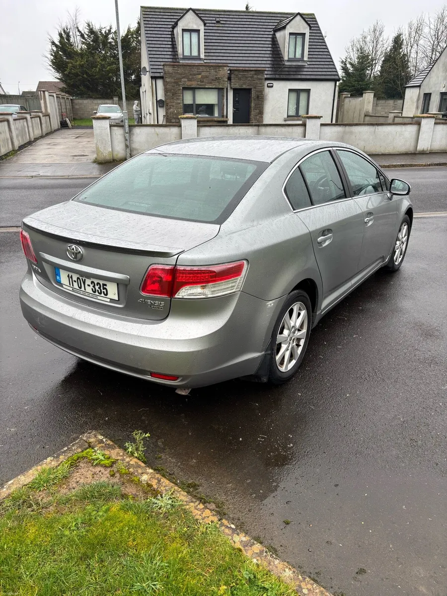 Toyota avensis - Image 3