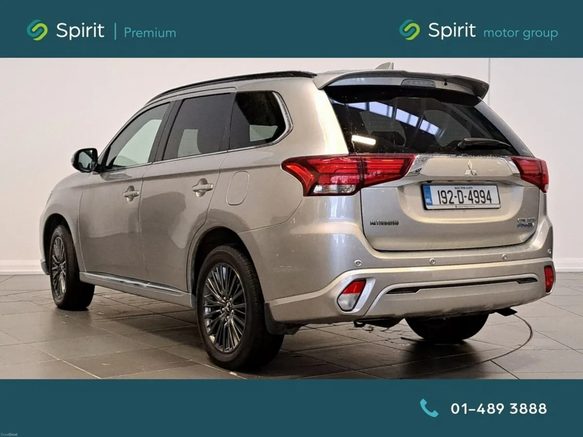 Mitsubishi Outlander Plug-in EV S-Edition - Image 3