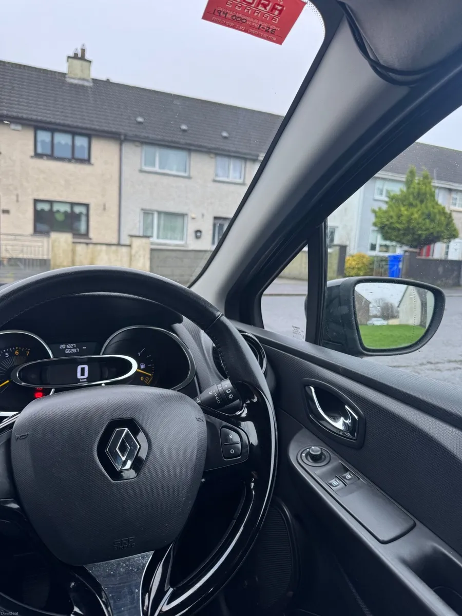 Renault Clio 2015 - Image 4