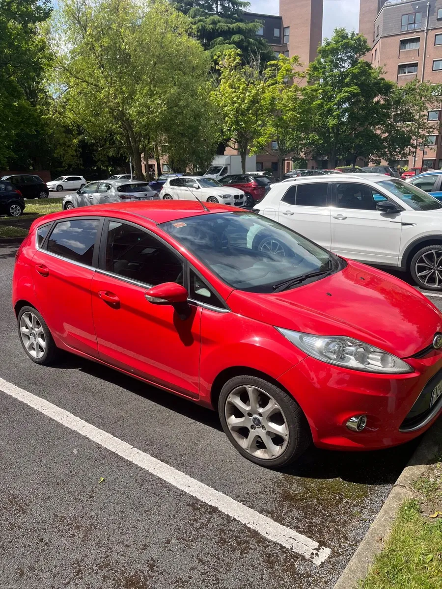 Ford Fiesta 2012 - Image 2