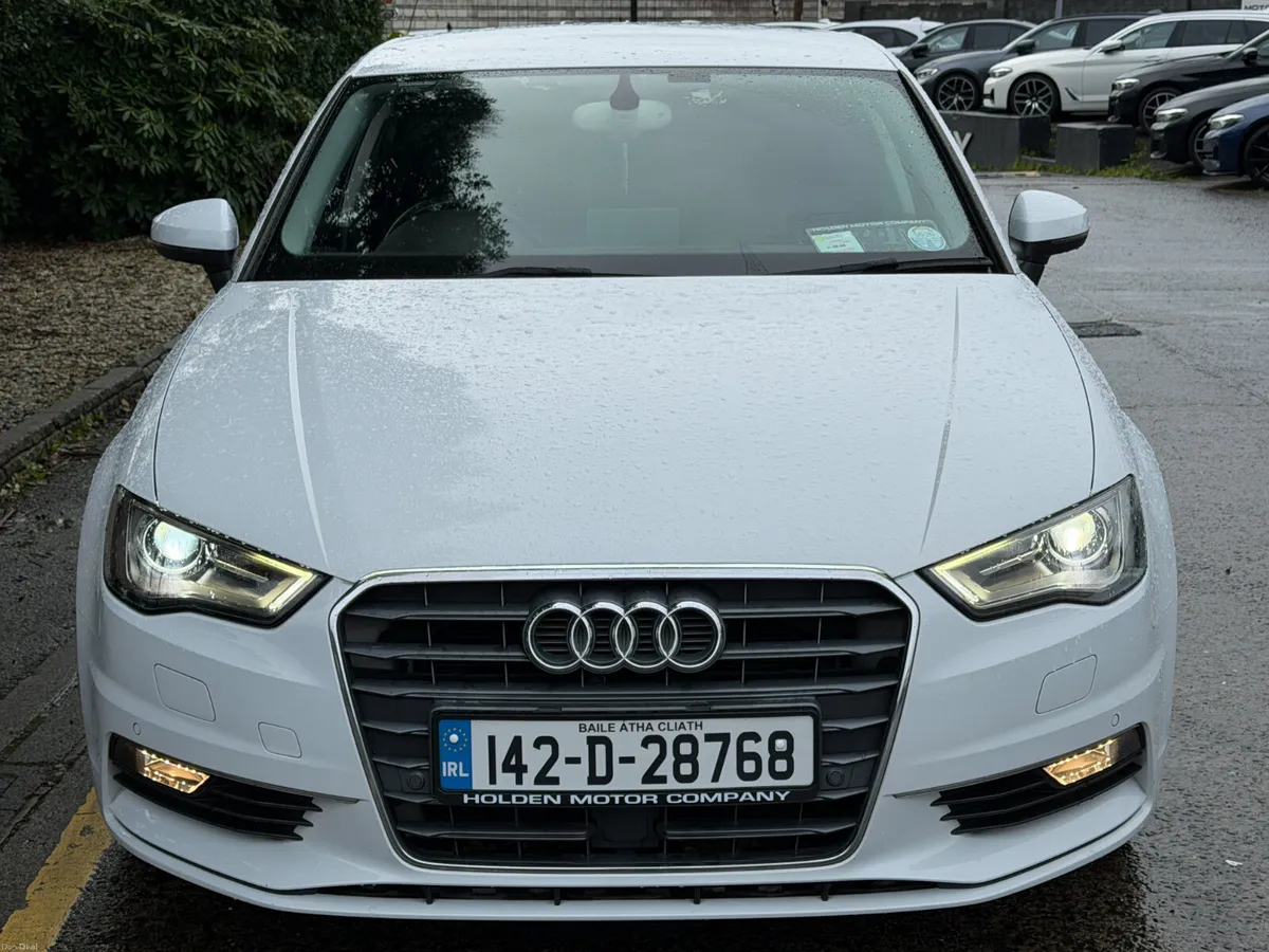 Audi A3 2014..KEYLESS ENTRY..BLACK LEATHER..2 KEYS - Image 4