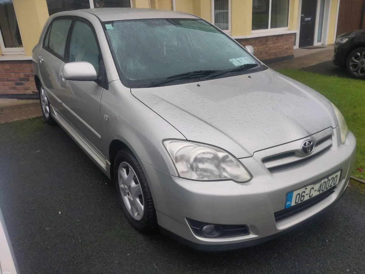 Corolla hatchback LOW MILAGE - Image 2