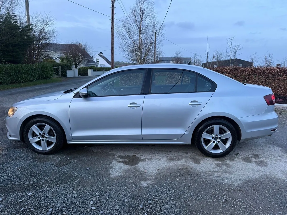 Volkswagen Jetta 2.0 ( fresh nct ) - Image 4