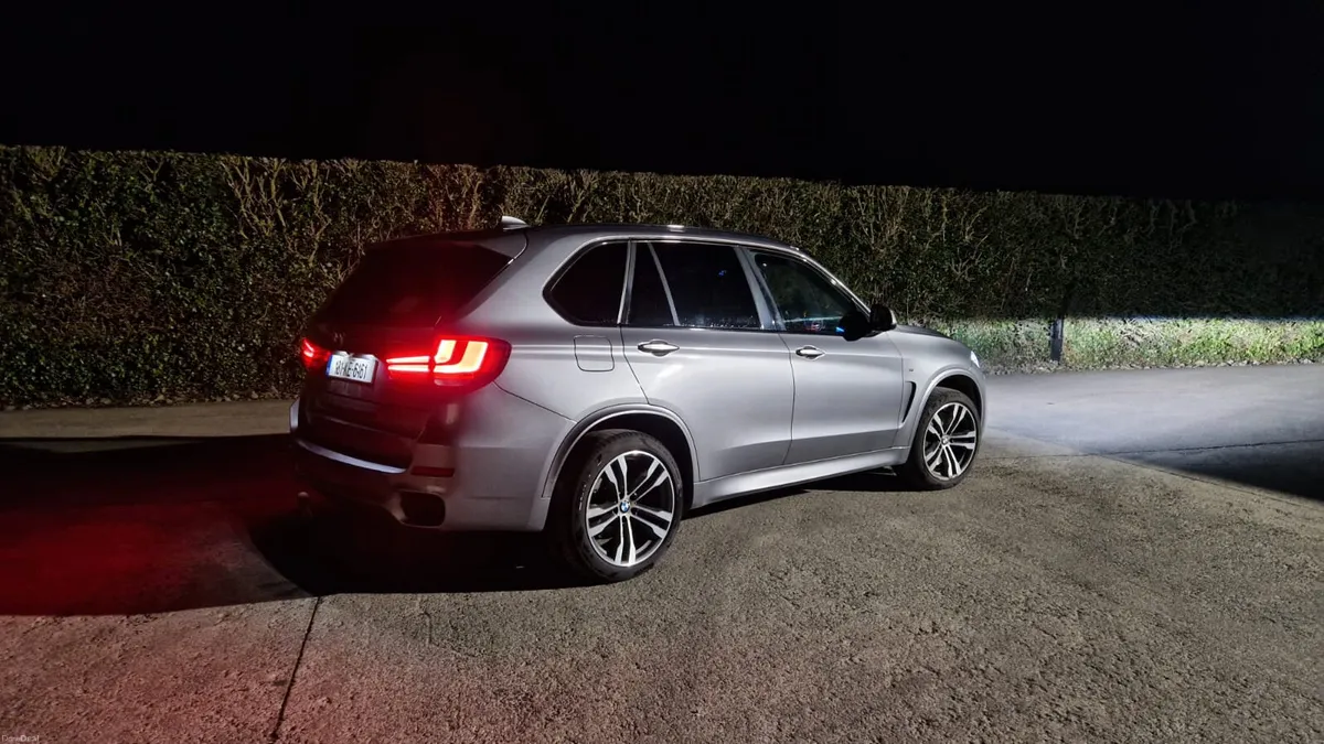 BMW X5 M50D 7 Seater - Image 1