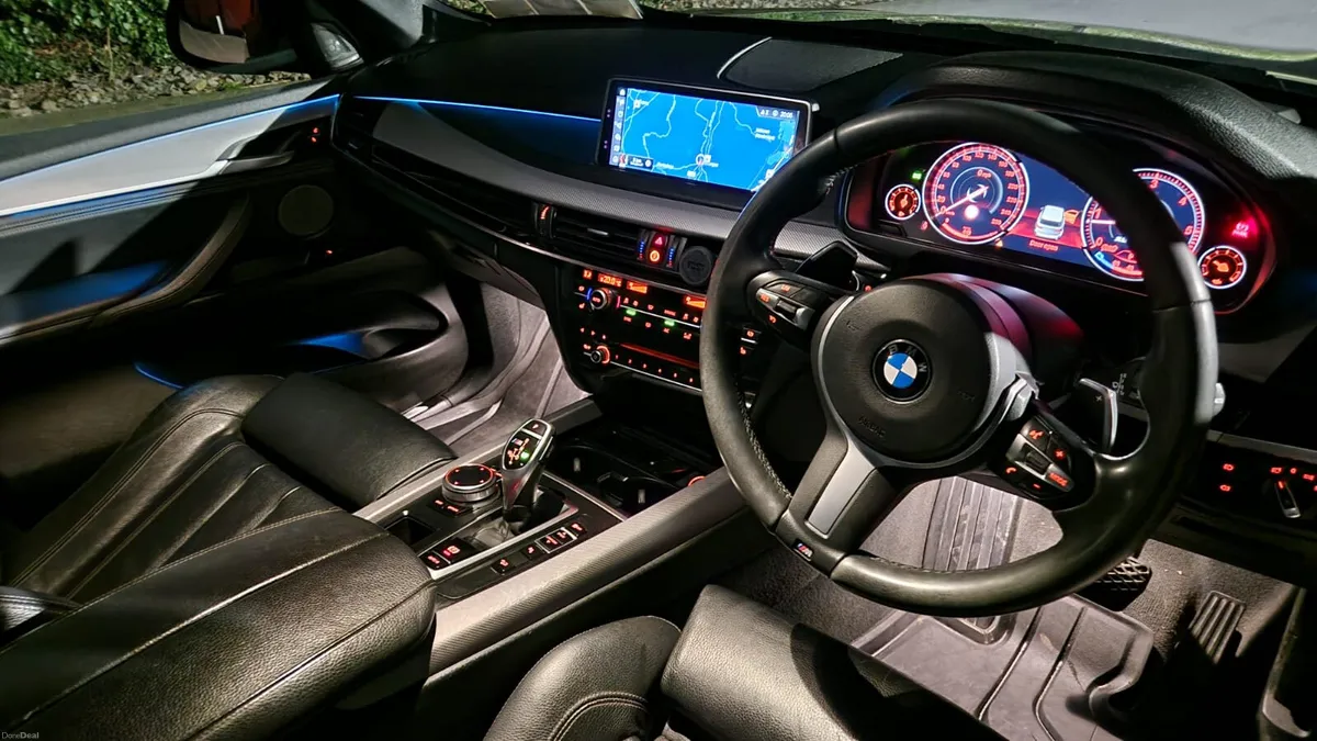 BMW X5 M50D 7 Seater - Image 4