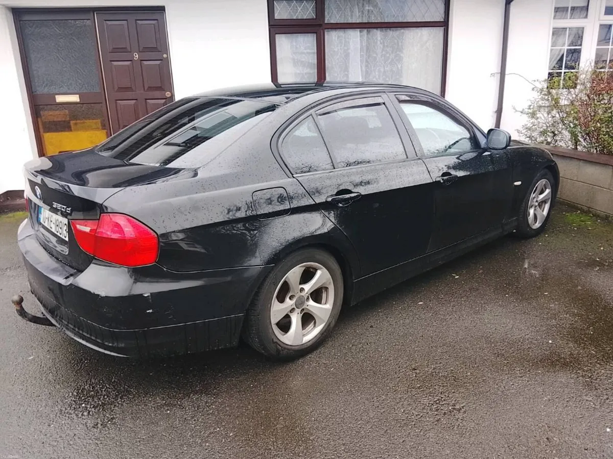BMW 320 D 2010 - Image 3
