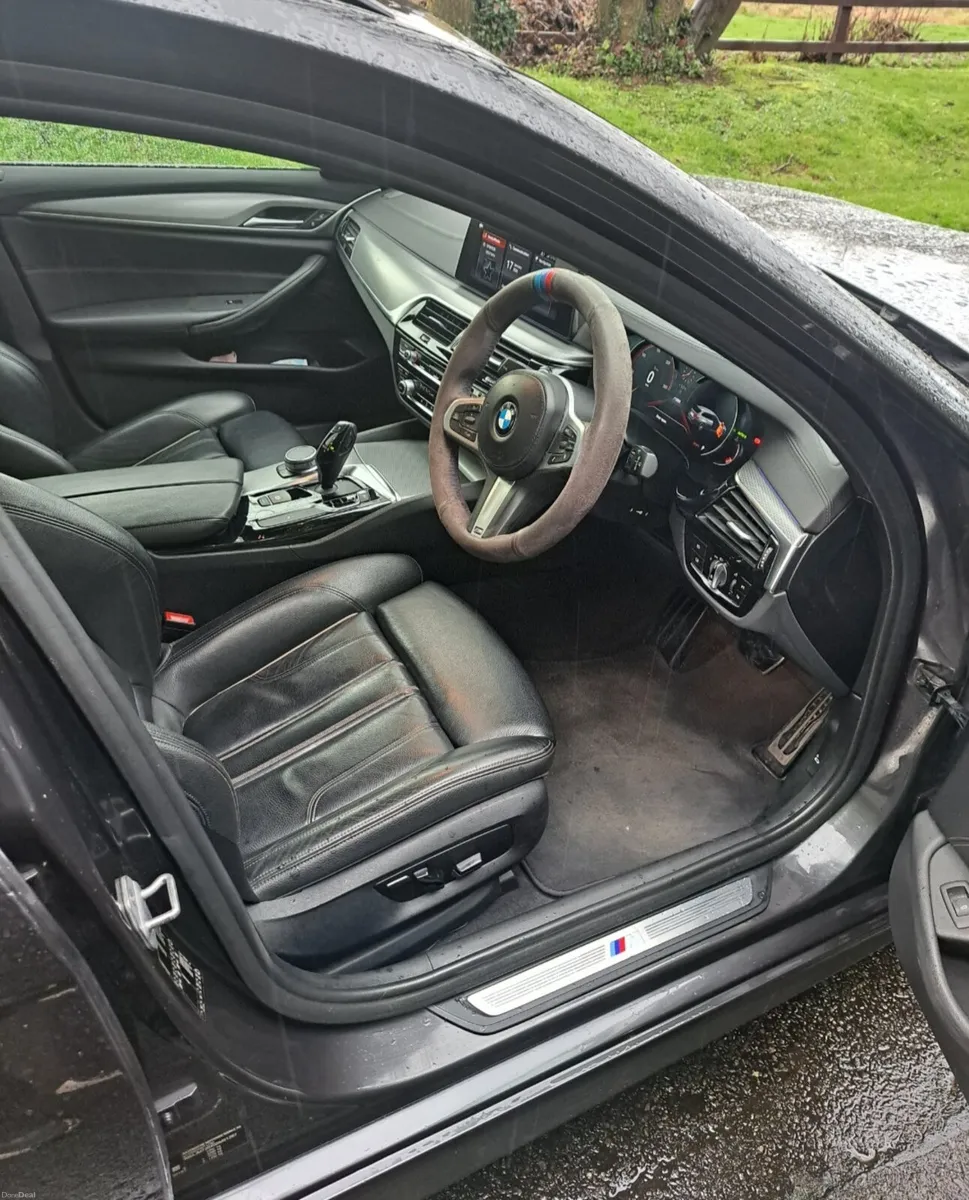 BMW G31 M SPORT ESTATE - Image 4