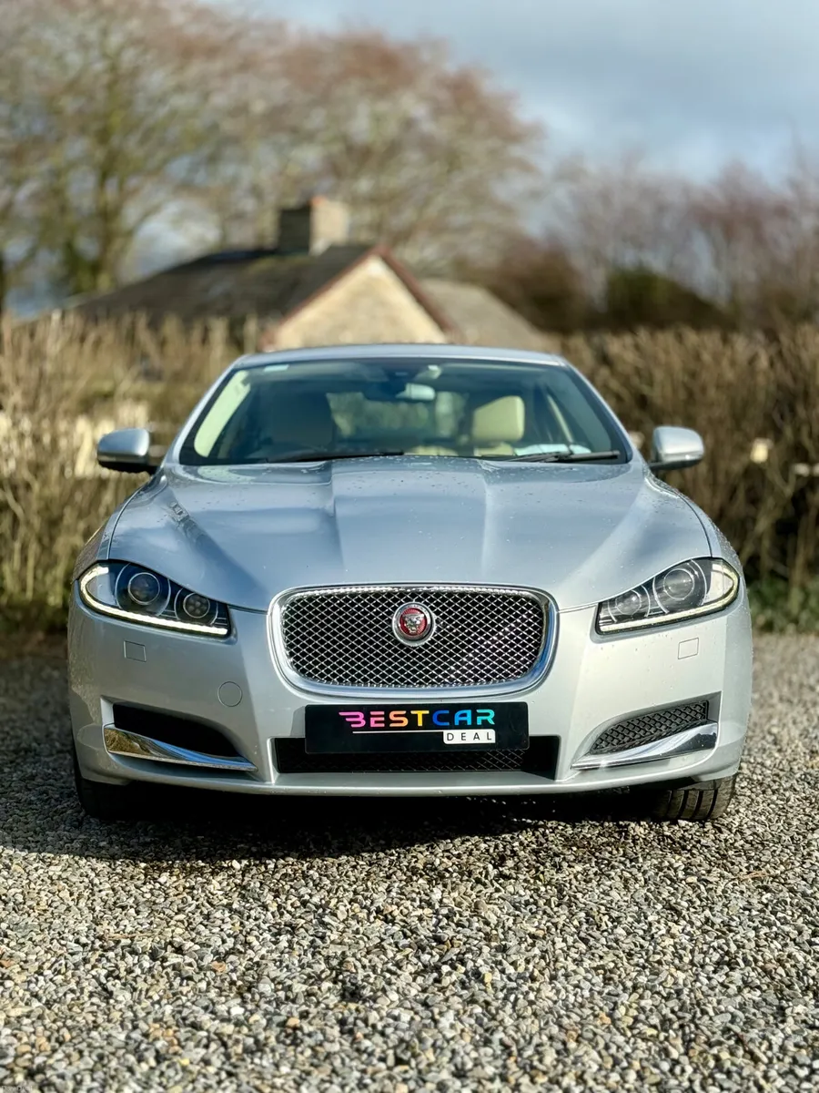 2015 Jaguar XF 2.2 D Luxury Automatic 163PS - Image 4